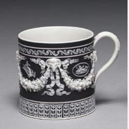 韦奇伍德浮雕瓷杯